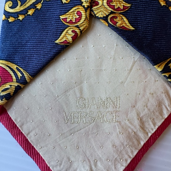 (2) Vintage Gianni Versace Silk Ties 90’s - Picture 8 of 9